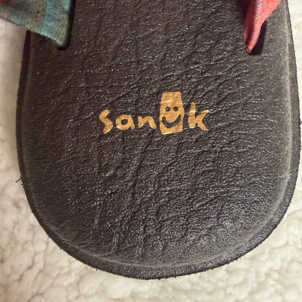 Sanuk Women's Red Plaid Sandals - Picture 6 of 7